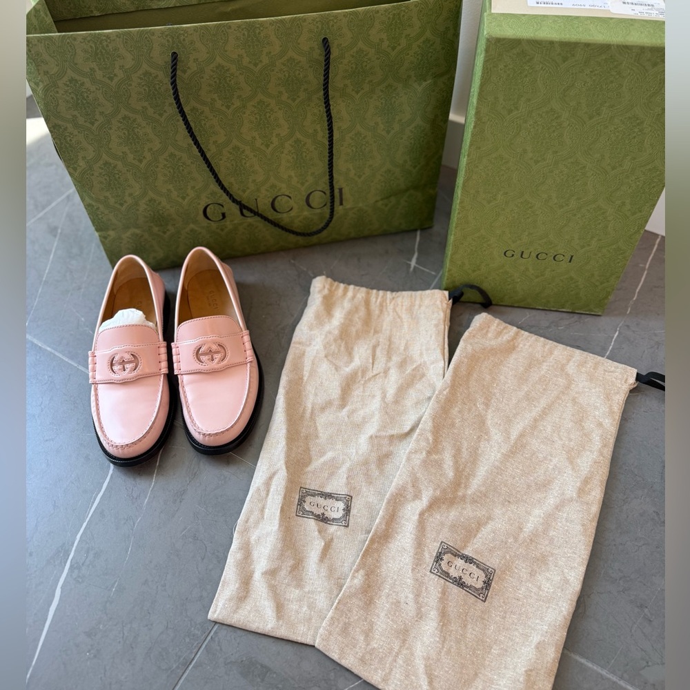 Gucci Interlocking G Perfect Pink Loafers 39 $990 - Picture 2 of 15